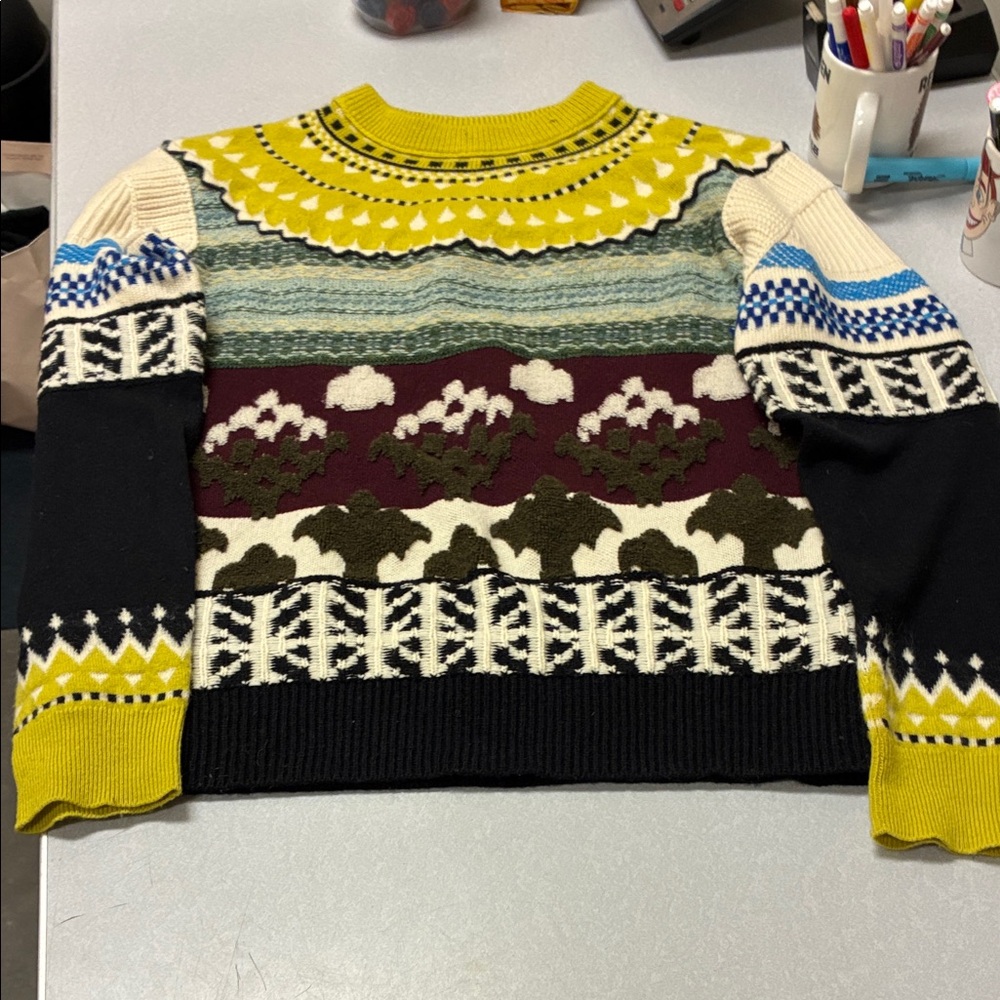 Burberry sweater